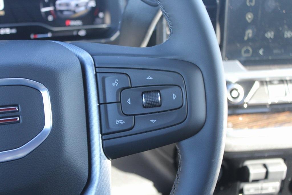 new 2025 GMC Sierra 1500 car, priced at $52,101