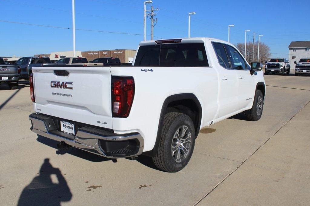 new 2025 GMC Sierra 1500 car, priced at $52,101