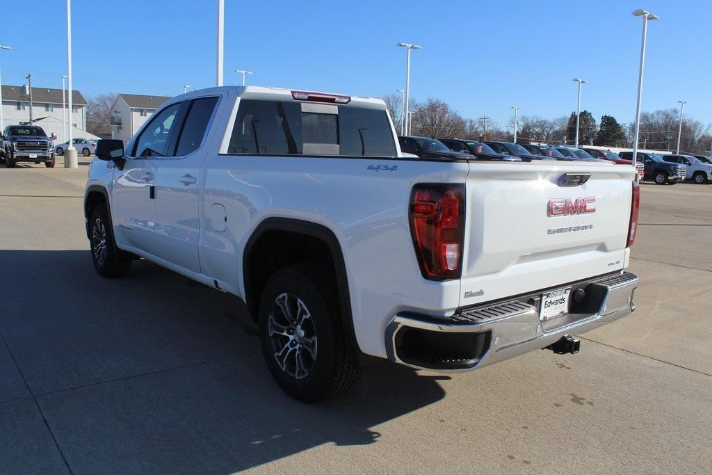 new 2025 GMC Sierra 1500 car, priced at $52,101