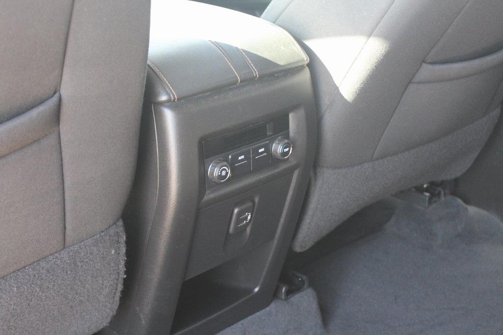 used 2021 Chevrolet Traverse car, priced at $24,990