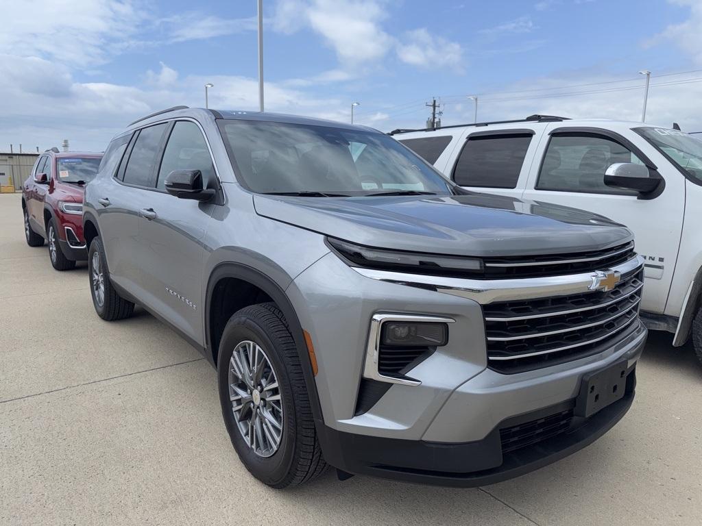 used 2025 Chevrolet Traverse car, priced at $40,953