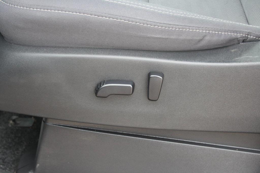 used 2022 Nissan Frontier car, priced at $24,251