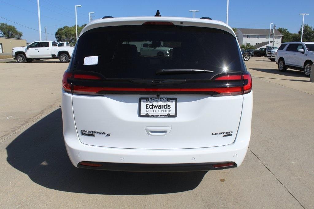 new 2026 Chrysler Pacifica car, priced at $54,177