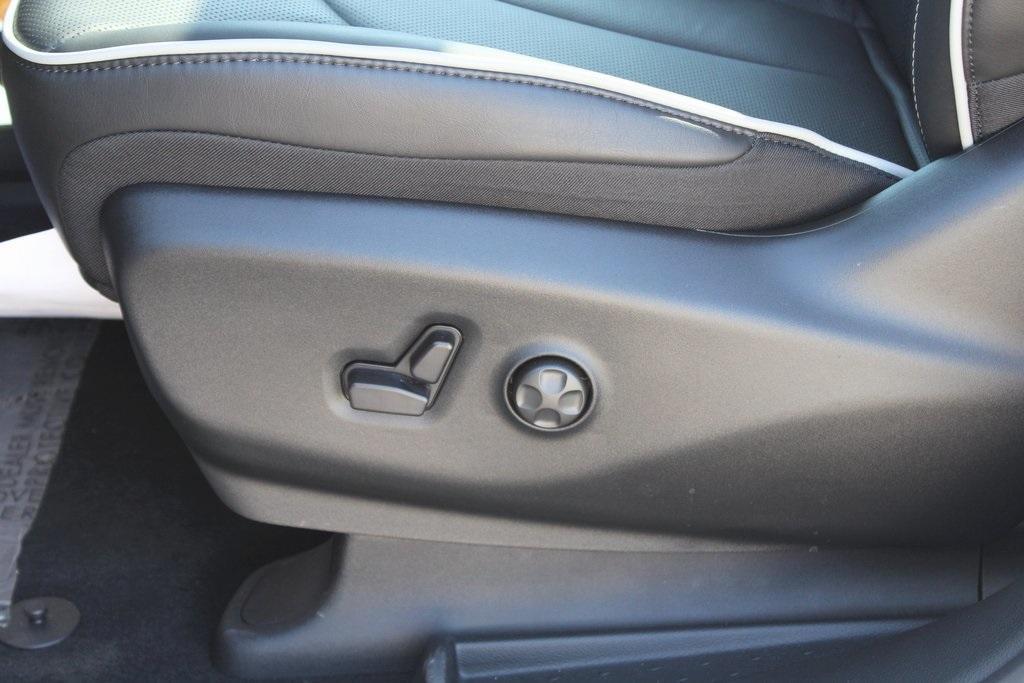 new 2026 Chrysler Pacifica car, priced at $54,177