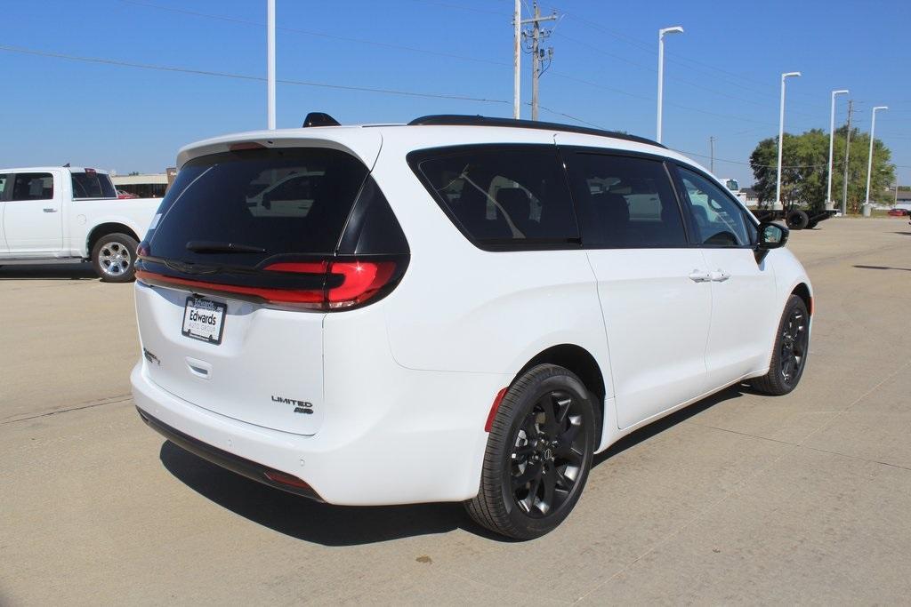 new 2026 Chrysler Pacifica car, priced at $54,177