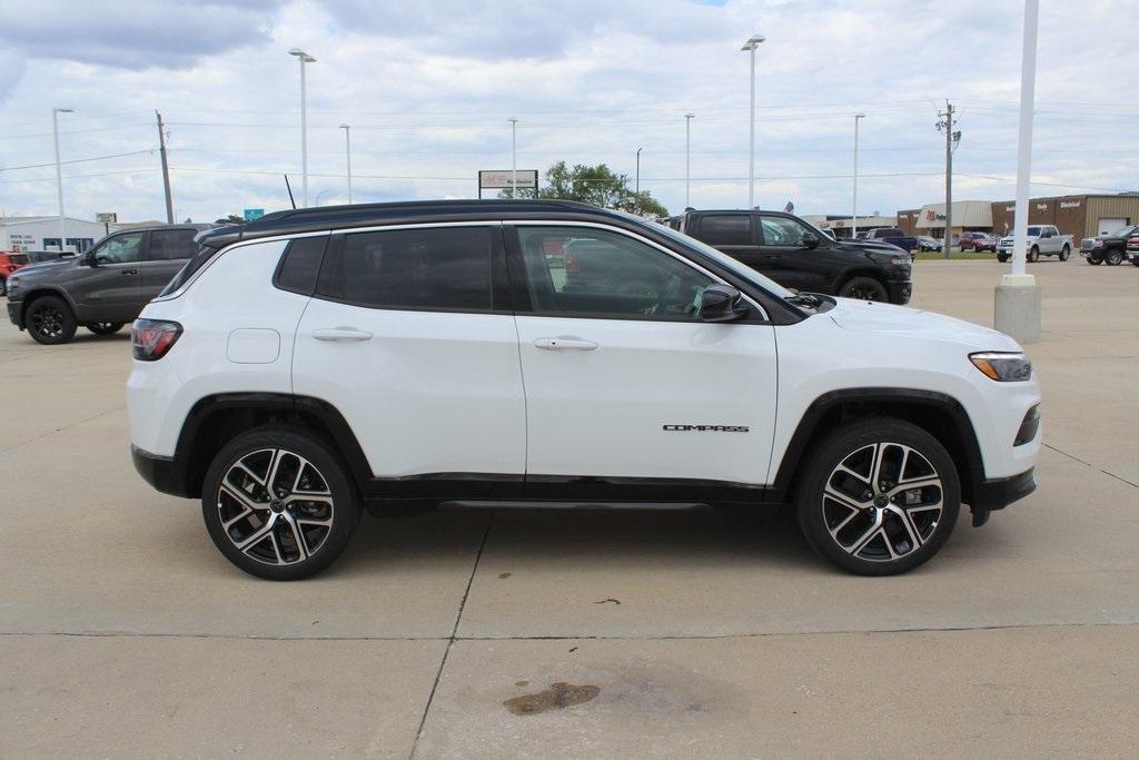 new 2025 Jeep Compass car, priced at $34,952