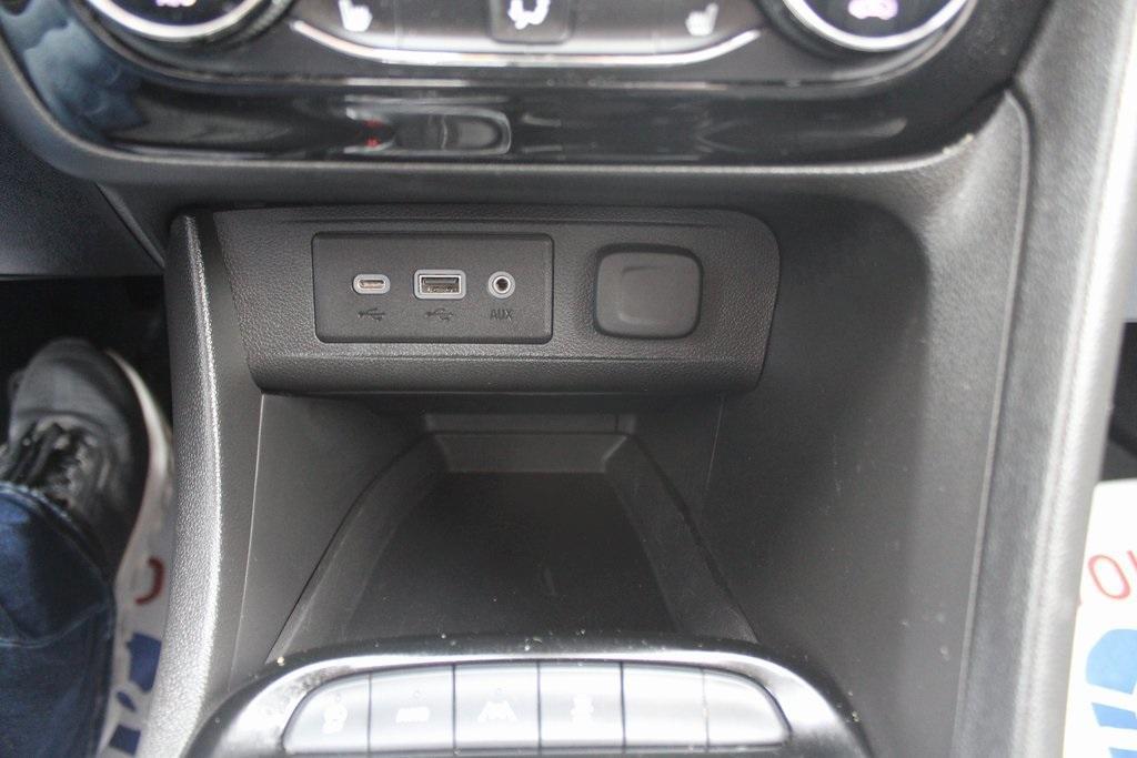 used 2022 Buick Encore GX car, priced at $19,899