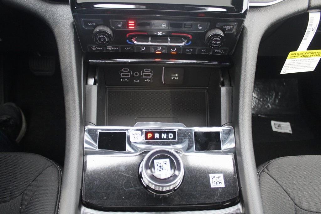 new 2025 Jeep Grand Cherokee car, priced at $42,789