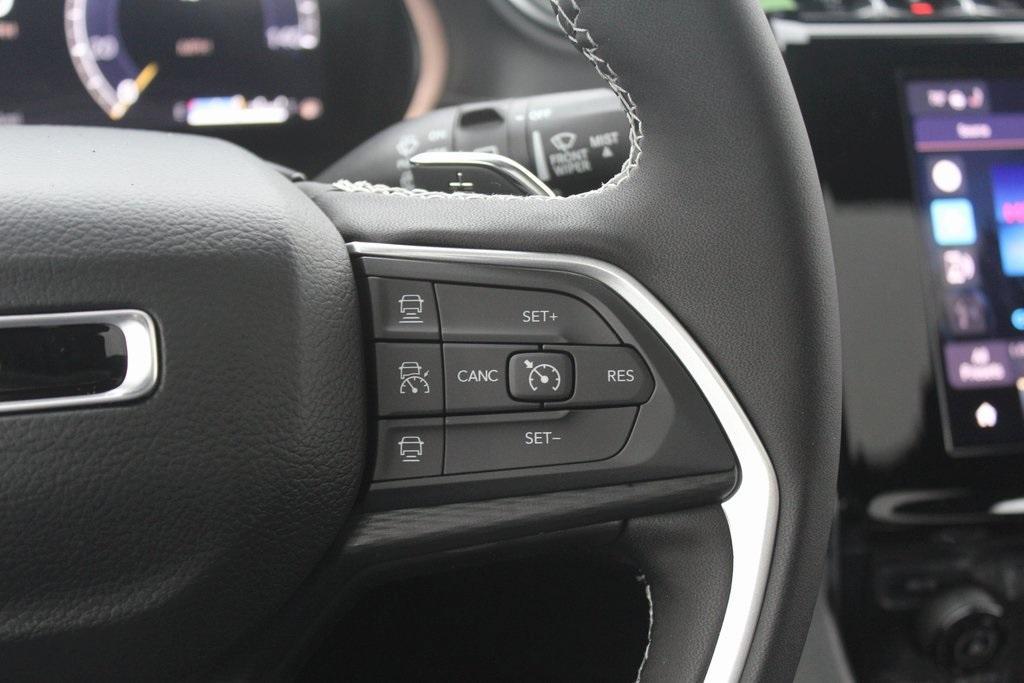 new 2025 Jeep Grand Cherokee car, priced at $42,789