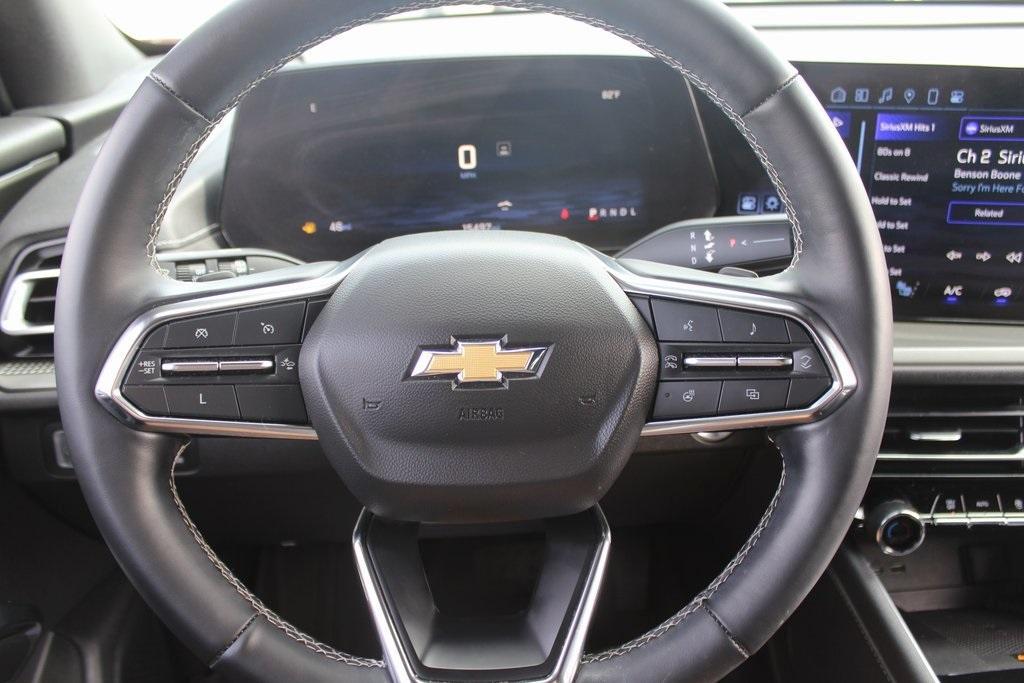 used 2024 Chevrolet Traverse car, priced at $38,651