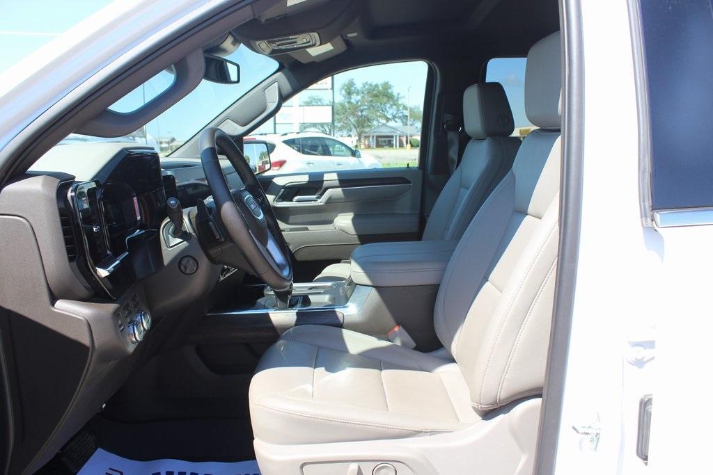 used 2023 GMC Sierra 1500 car, priced at $44,944