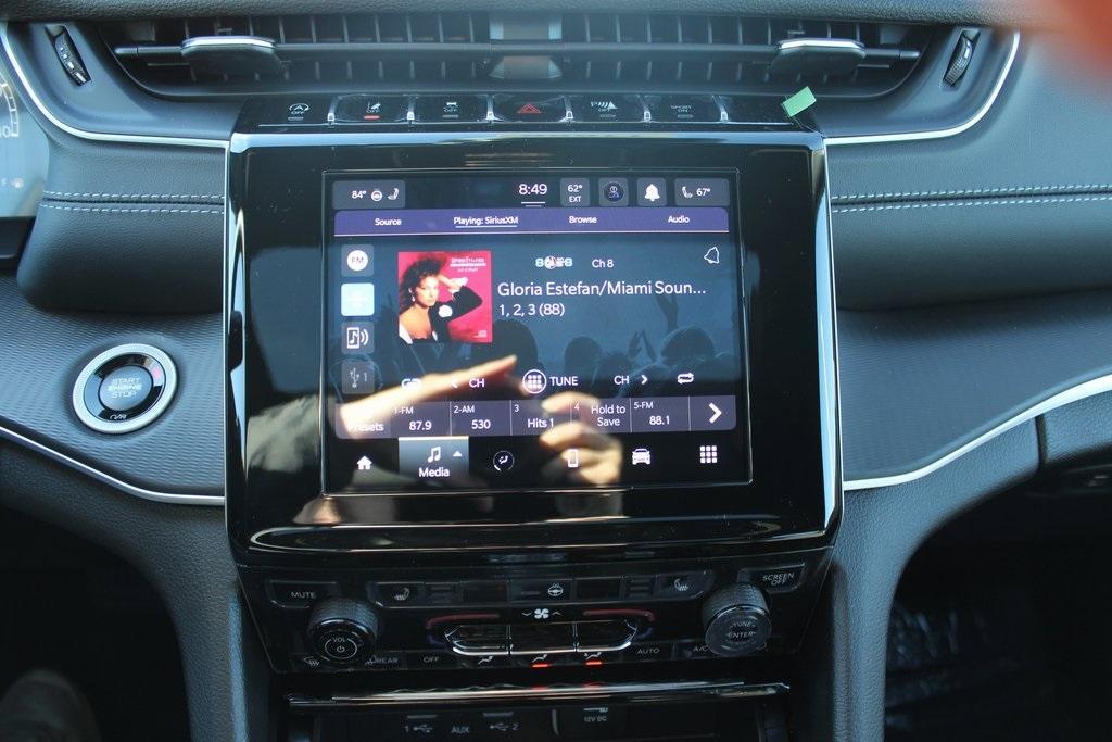 new 2025 Jeep Grand Cherokee L car, priced at $44,325