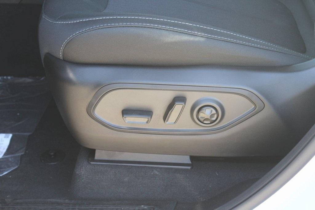 new 2025 Jeep Grand Cherokee L car, priced at $44,325