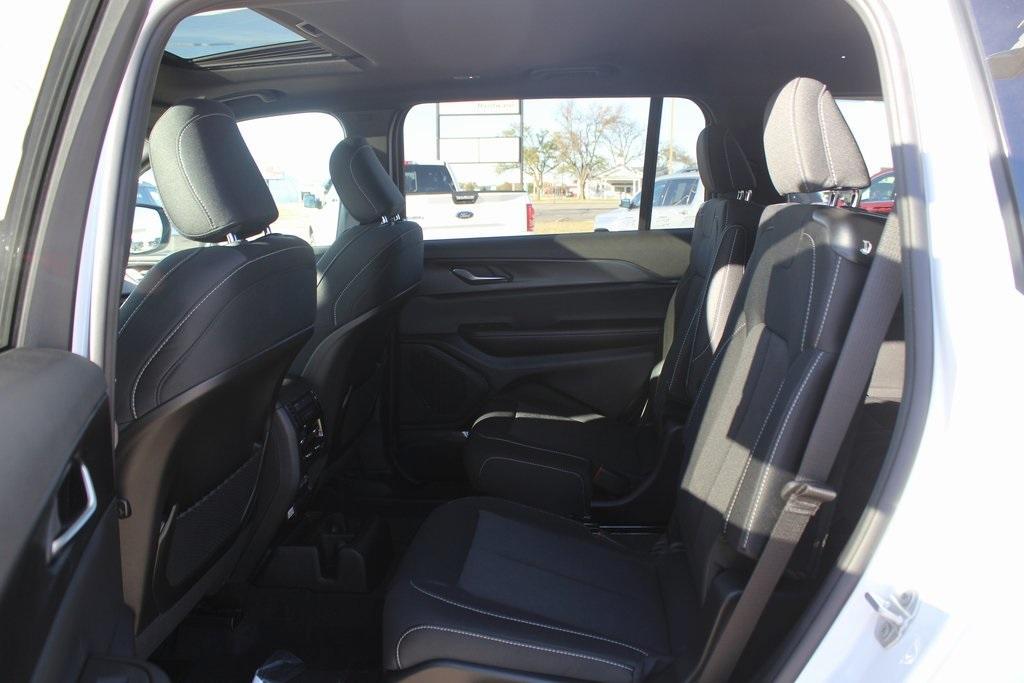 new 2025 Jeep Grand Cherokee L car, priced at $44,325