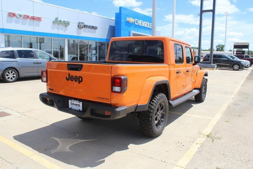 new 2025 Jeep Gladiator car, priced at $43,701