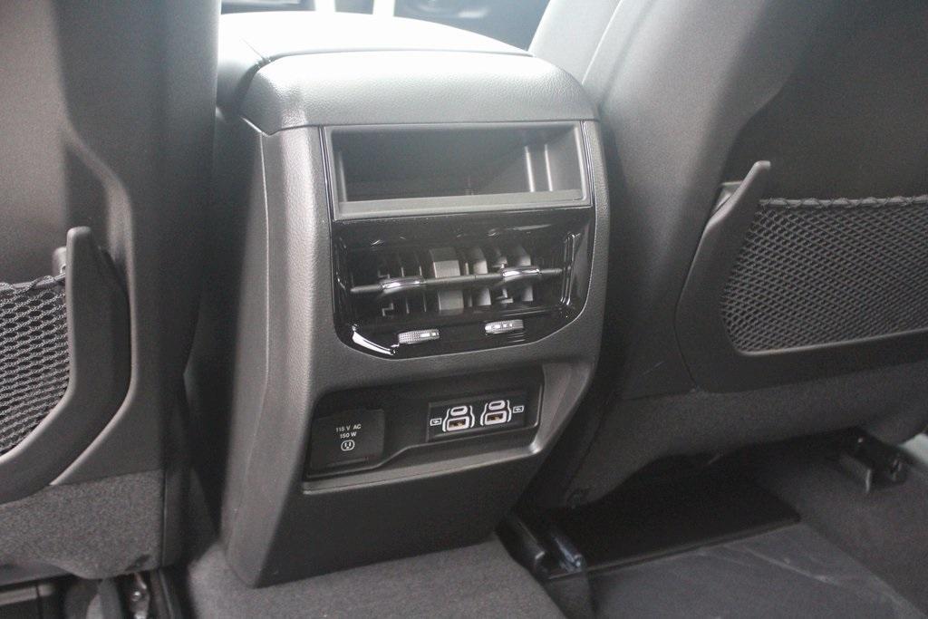 new 2025 Jeep Grand Cherokee car, priced at $41,789