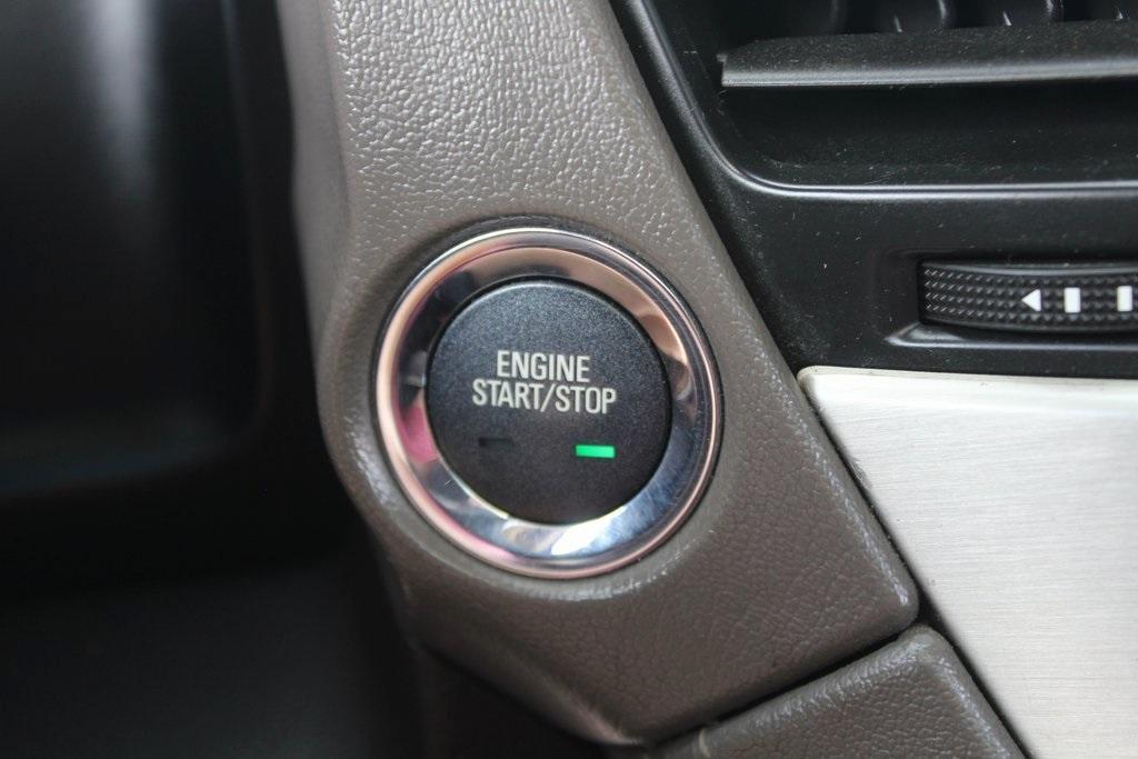 used 2015 GMC Yukon XL car, priced at $17,850