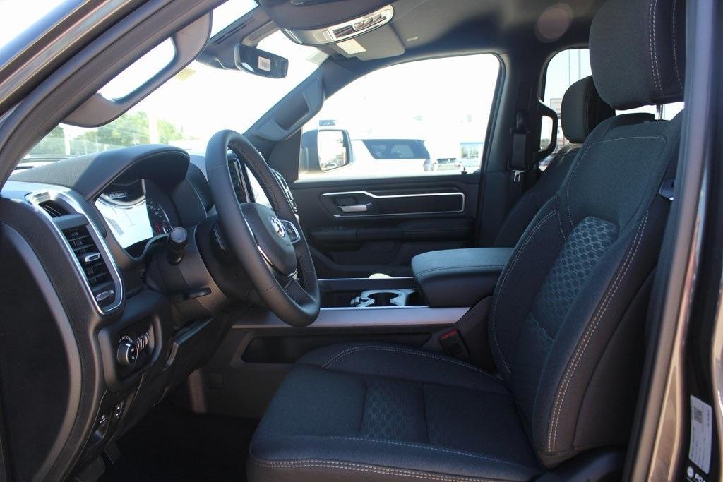 new 2025 Ram 1500 car, priced at $51,877