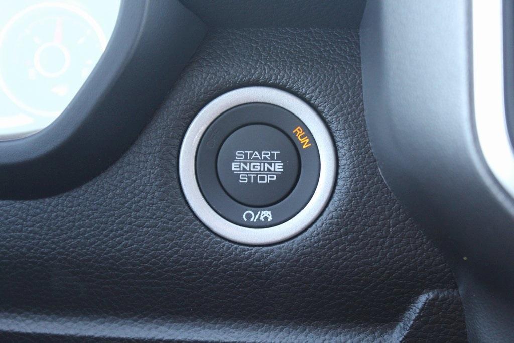 new 2025 Ram 1500 car, priced at $51,877