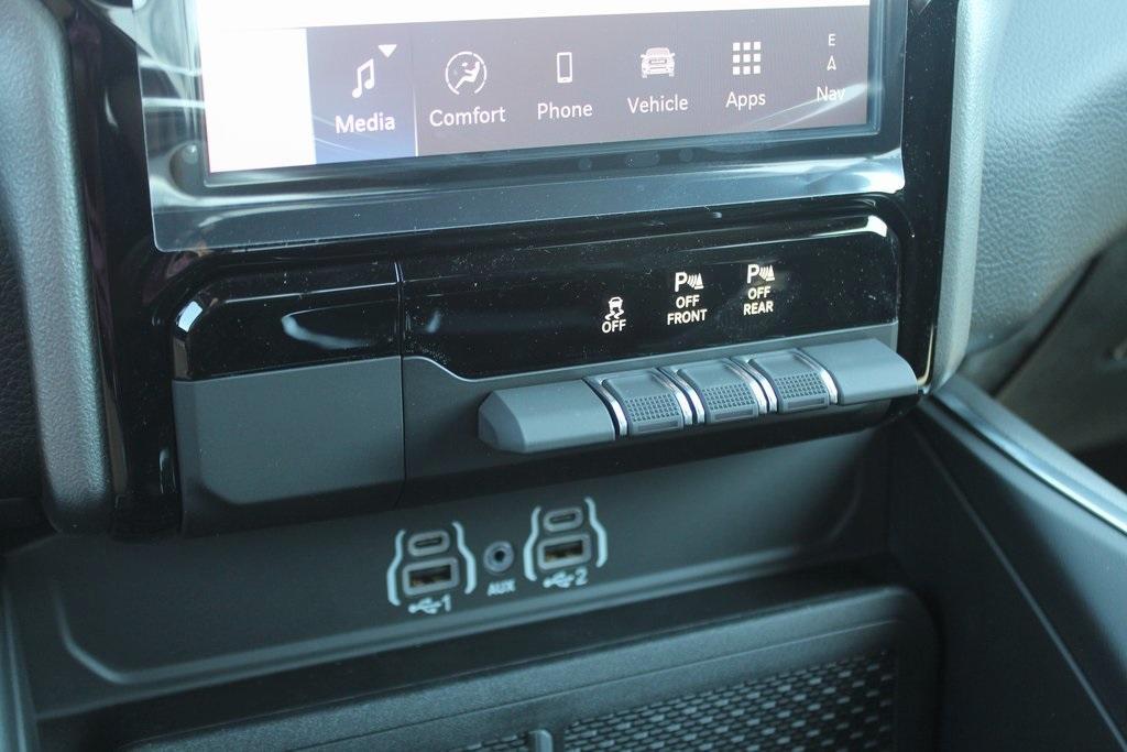 new 2025 Ram 1500 car, priced at $51,877