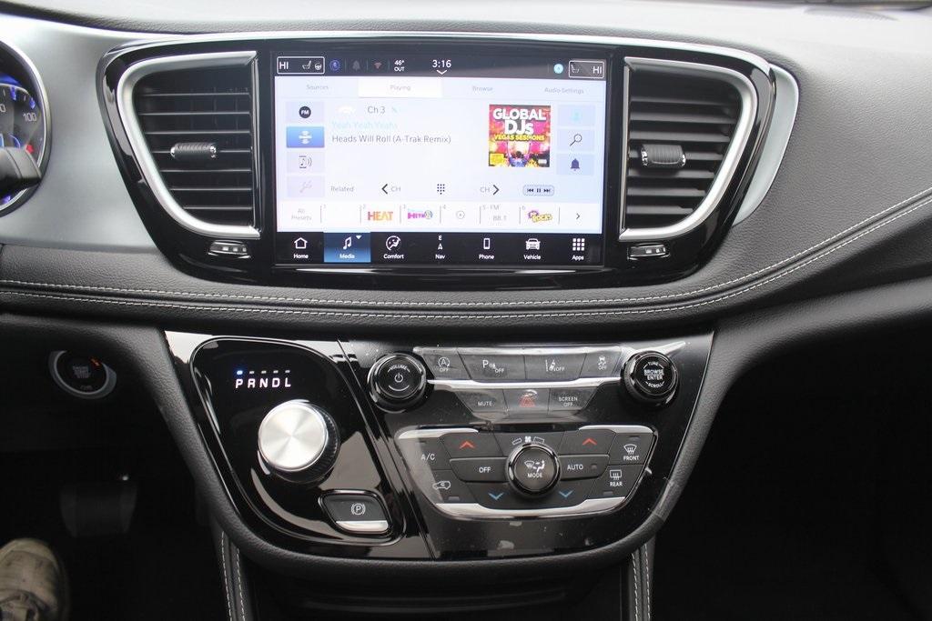 new 2026 Chrysler Pacifica car, priced at $54,191