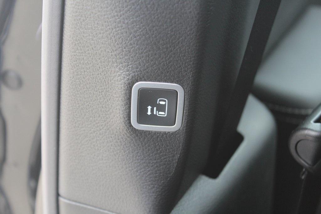 new 2026 Chrysler Pacifica car, priced at $54,191