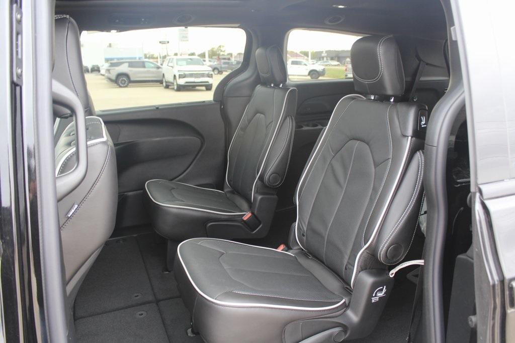 new 2026 Chrysler Pacifica car, priced at $54,191