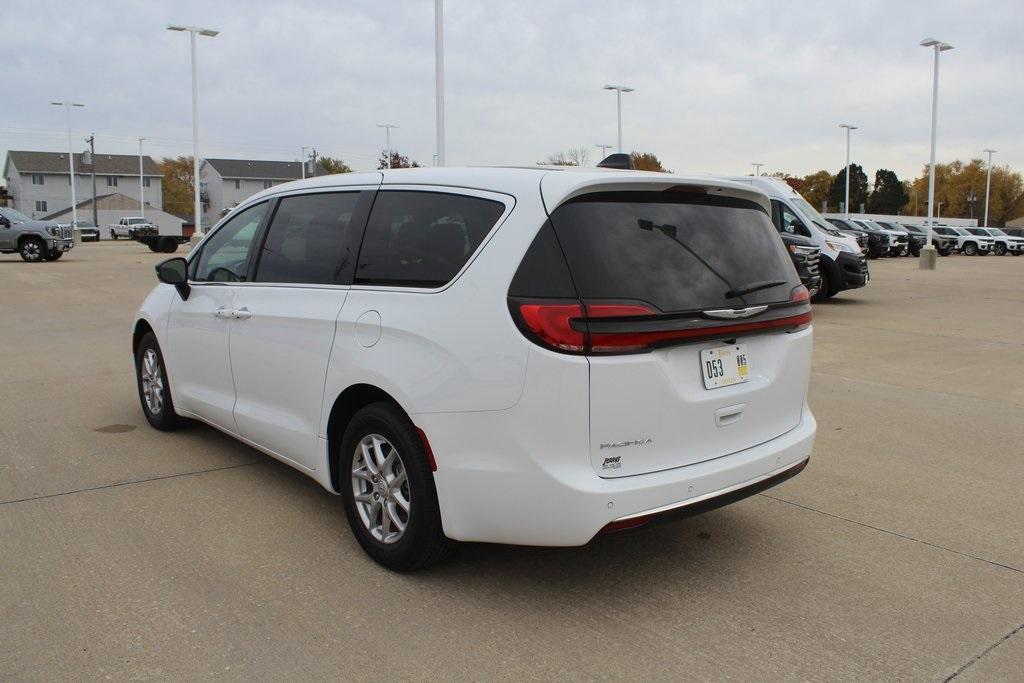 new 2026 Chrysler Pacifica car, priced at $42,567