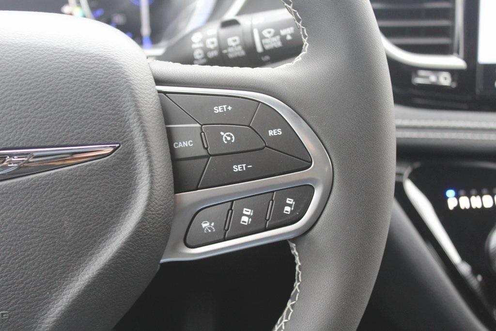 new 2026 Chrysler Pacifica car, priced at $42,567