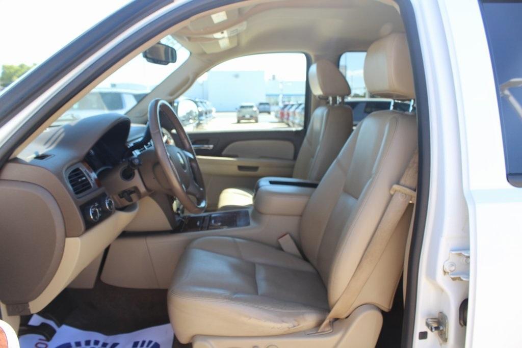 used 2009 Chevrolet Suburban car, priced at $4,755
