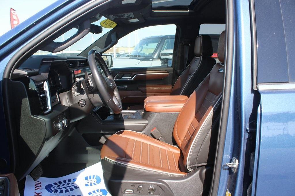 used 2024 GMC Sierra 1500 car, priced at $65,000