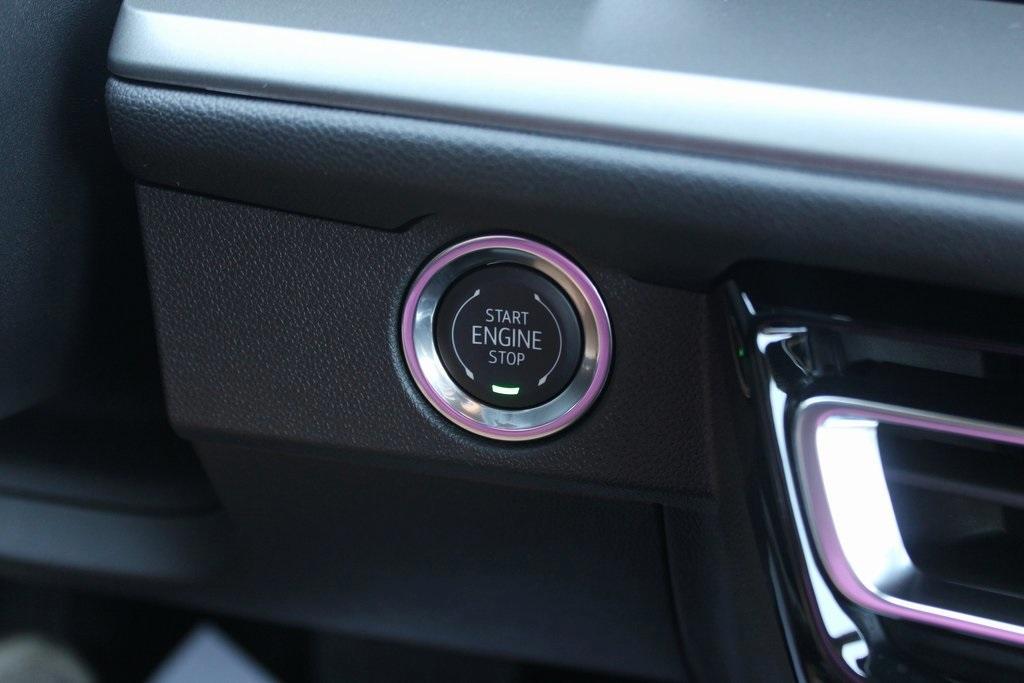 new 2025 Chevrolet Traverse car, priced at $46,190