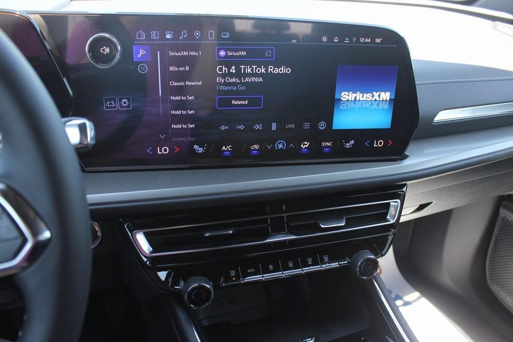 new 2025 Chevrolet Traverse car, priced at $46,190