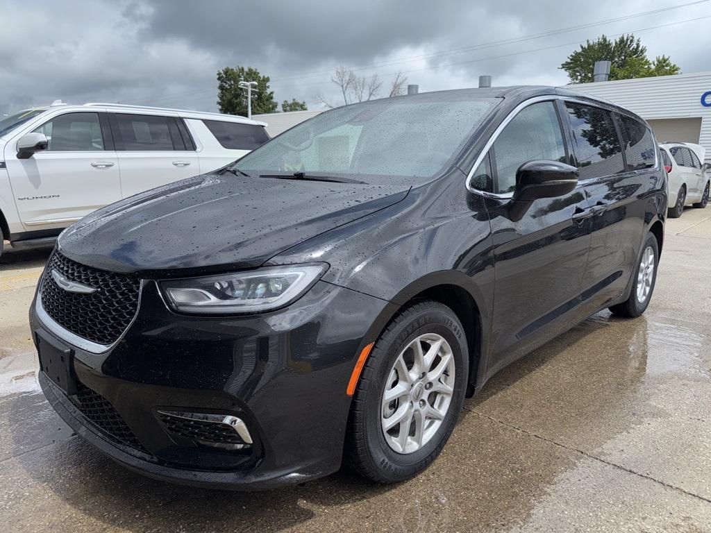 used 2023 Chrysler Pacifica car, priced at $23,990