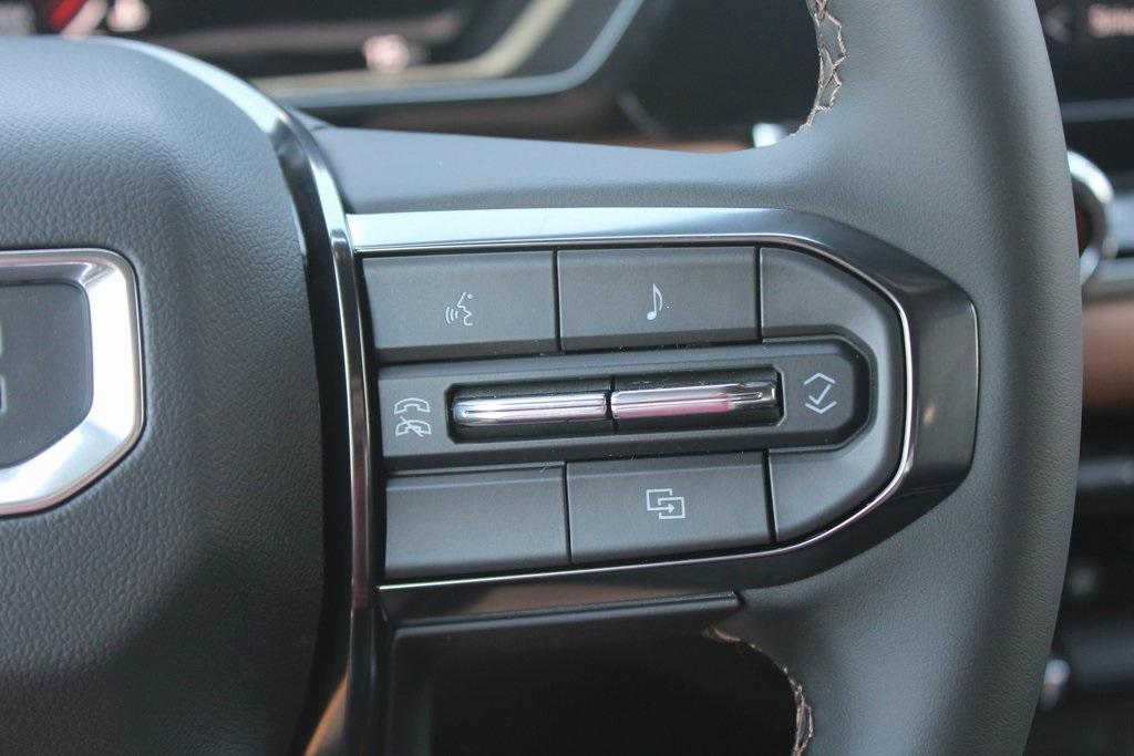 new 2025 GMC Canyon car, priced at $51,152