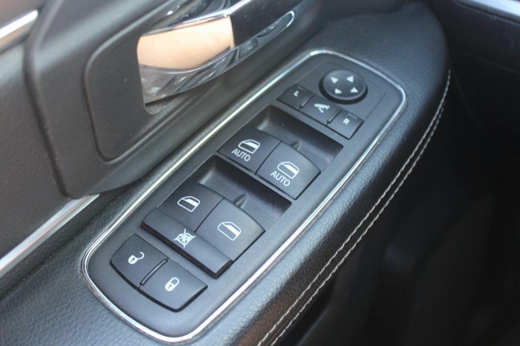 used 2021 Ram 1500 Classic car, priced at $26,567