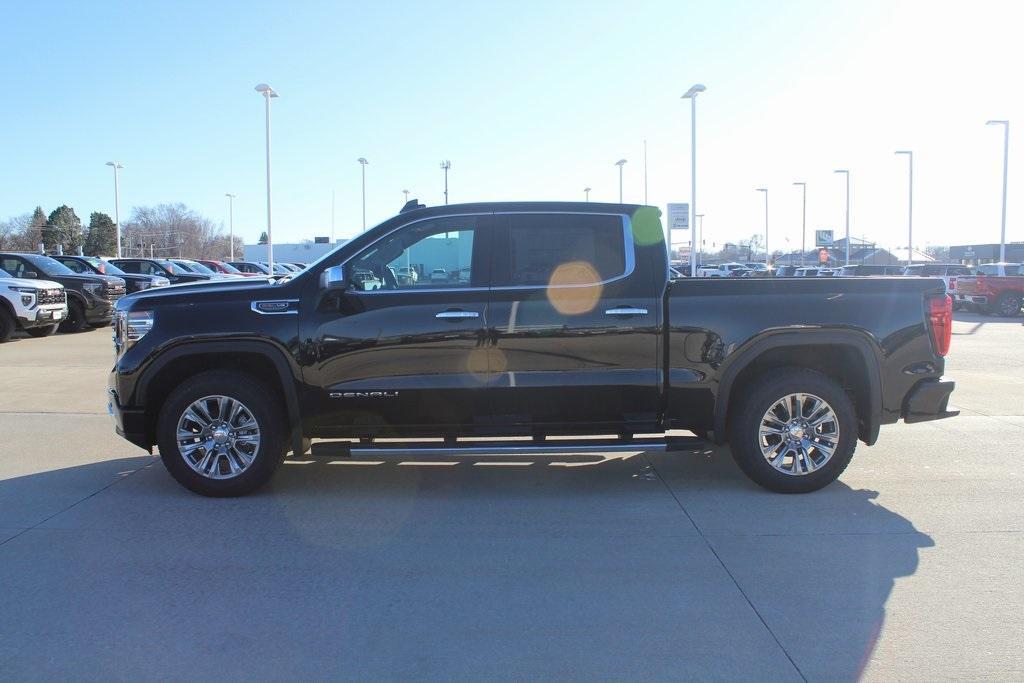 new 2025 GMC Sierra 1500 car, priced at $70,201