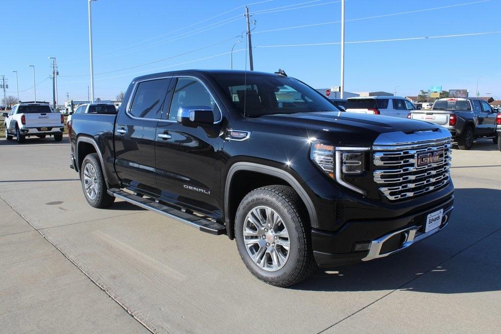 new 2025 GMC Sierra 1500 car, priced at $70,201