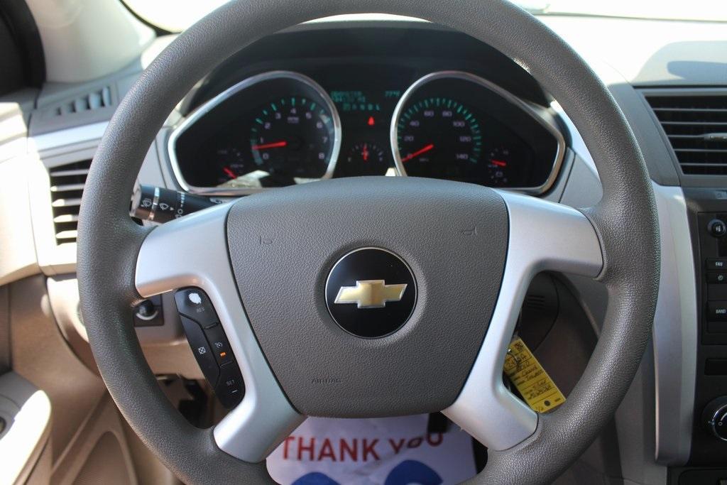 used 2010 Chevrolet Traverse car, priced at $7,250