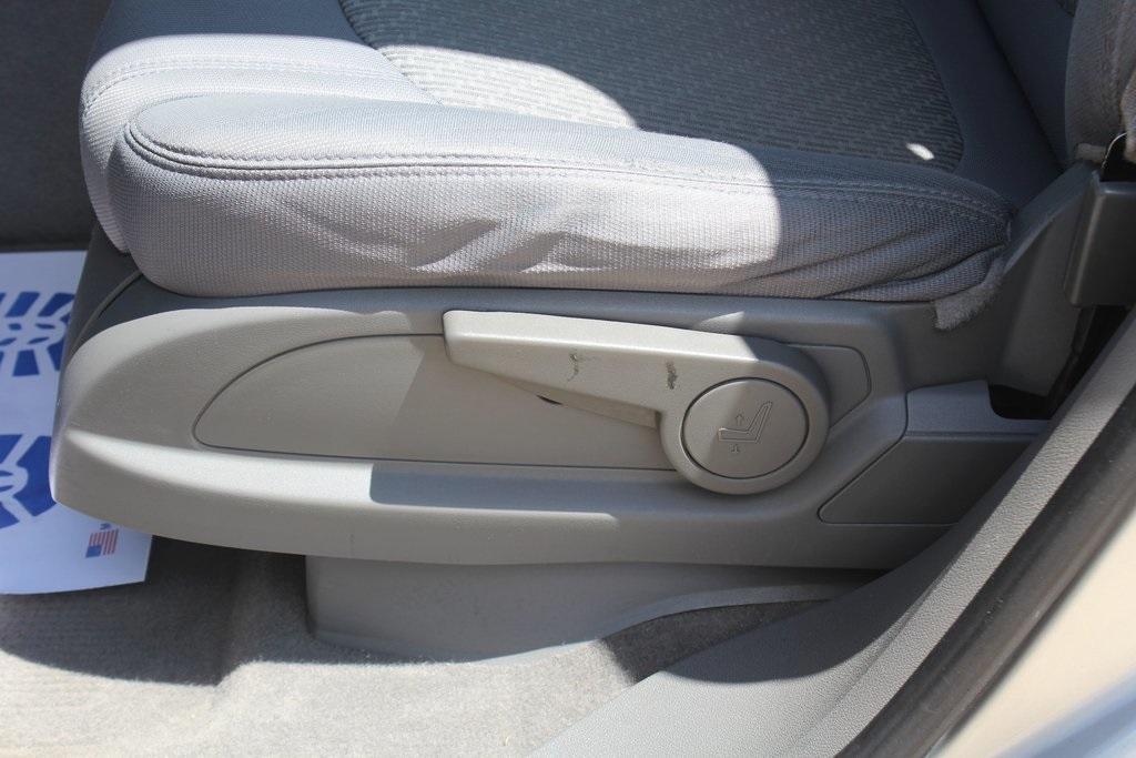used 2010 Chevrolet Traverse car, priced at $7,250