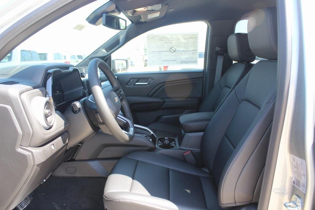 new 2025 Chevrolet Colorado car, priced at $43,940