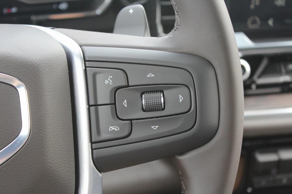 new 2025 GMC Sierra 1500 car, priced at $59,702