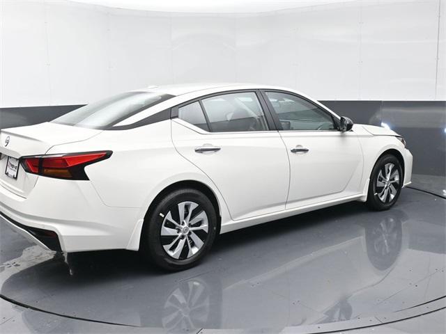 new 2025 Nissan Altima car, priced at $27,025