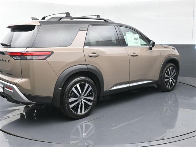 new 2025 Nissan Pathfinder car, priced at $52,302