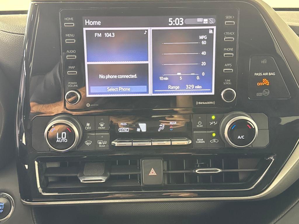 used 2022 Toyota Highlander car, priced at $29,950