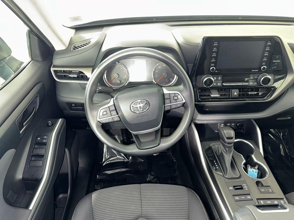used 2022 Toyota Highlander car, priced at $29,950