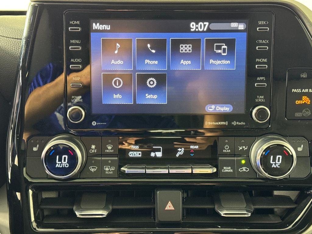 used 2022 Toyota Highlander car, priced at $36,850