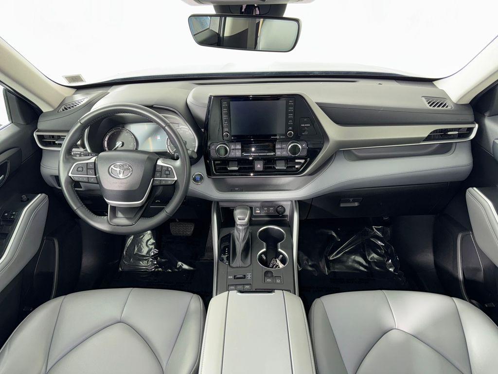 used 2022 Toyota Highlander car, priced at $36,850