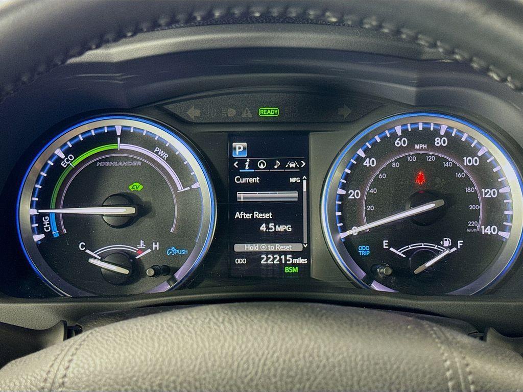 used 2019 Toyota Highlander Hybrid car, priced at $33,950