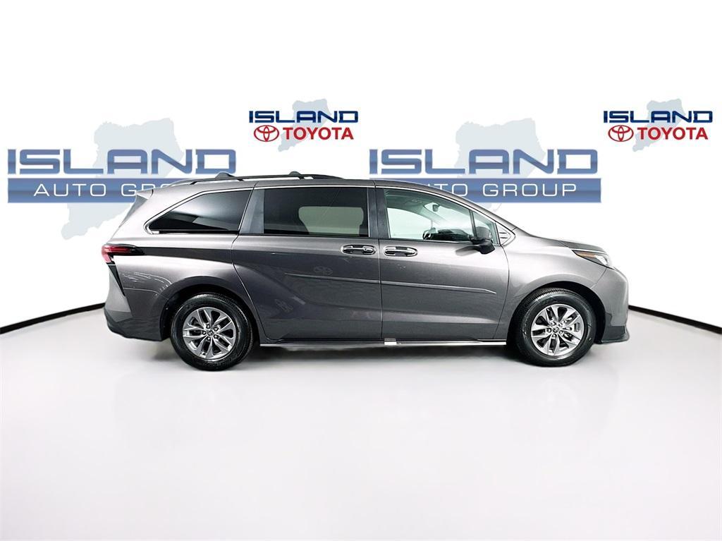 used 2022 Toyota Sienna car, priced at $43,950